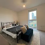 Entire 1 Bedroom Apartment To Yourself