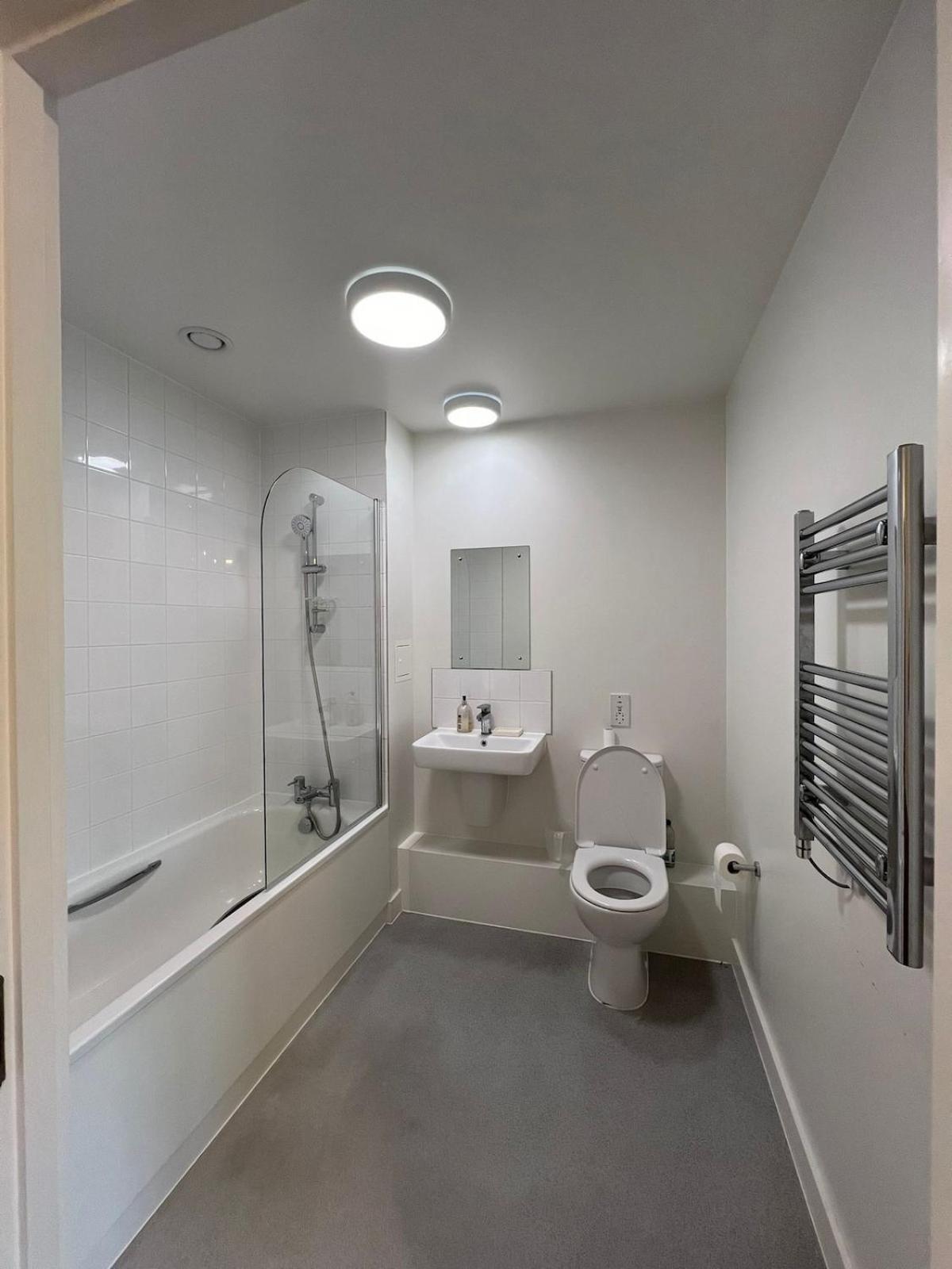 Entire 1 Bedroom To Yourself *