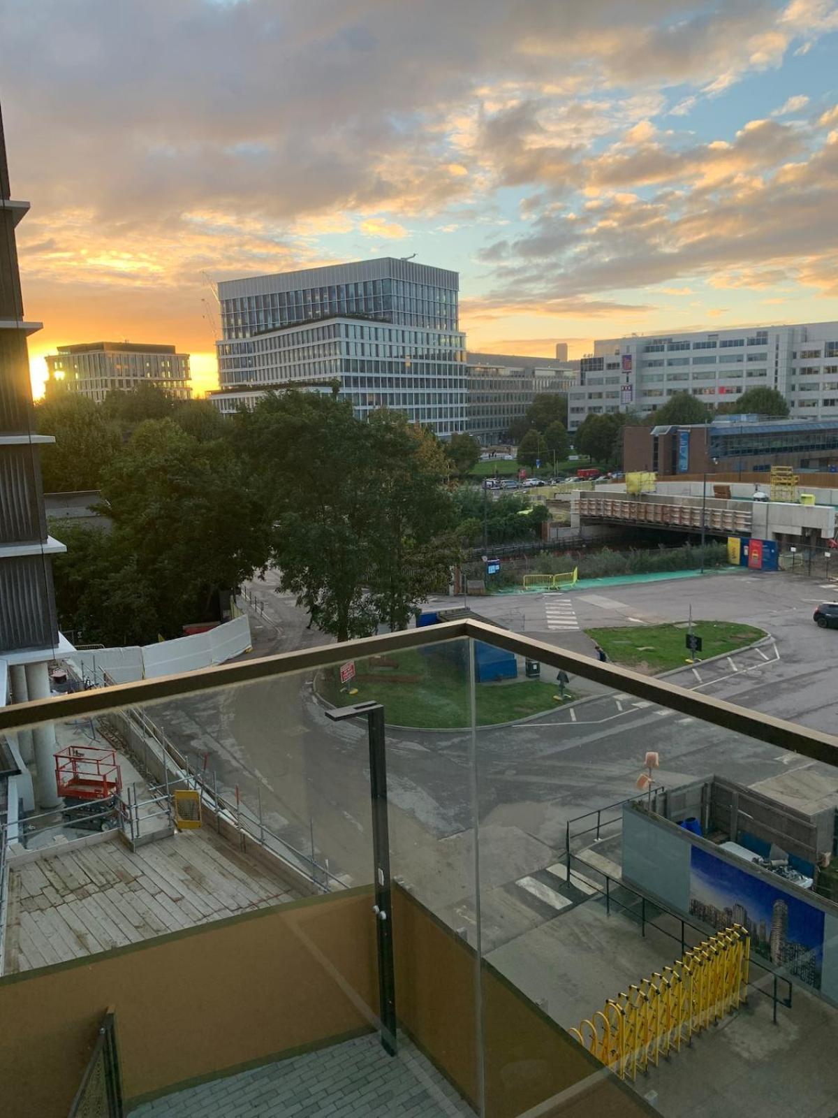 Entire 1 Bedroom To Yourself * Londra